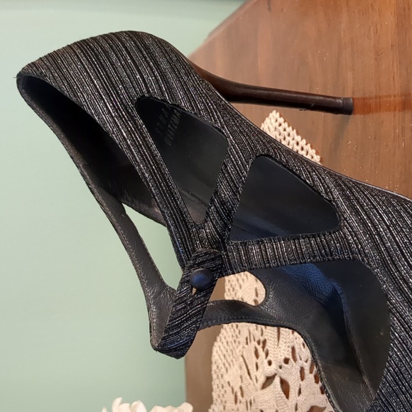 Stuart Weitzman Shimmer Thread Heel Sz. 9 - Picture 3 of 10